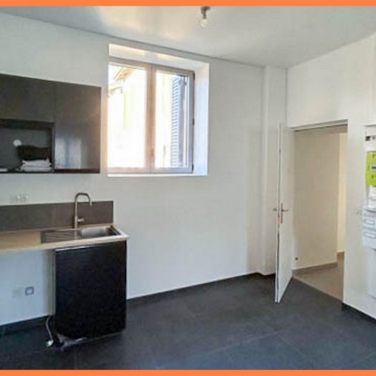  Annonces MEYZIEU : Local / Bureau | MONTLUEL (01120) | 30 m2 | 105 000 € 