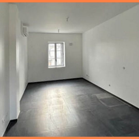  Annonces MEYZIEU : Local / Bureau | MONTLUEL (01120) | 30 m2 | 105 000 € 