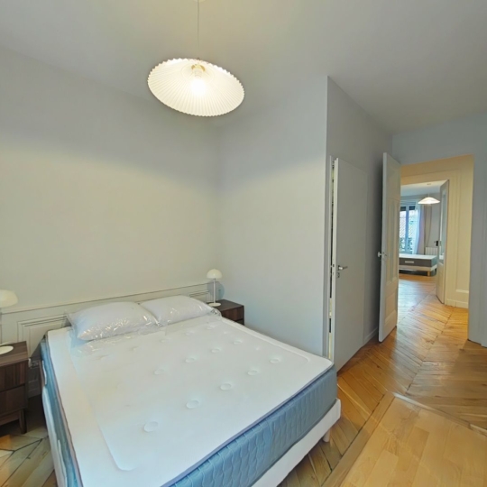  Annonces MEYZIEU : Appartement | LYON (69001) | 133 m2 | 2 600 € 