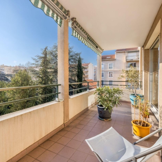  Annonces MEYZIEU : Apartment | LYON (69008) | 85 m2 | 299 000 € 