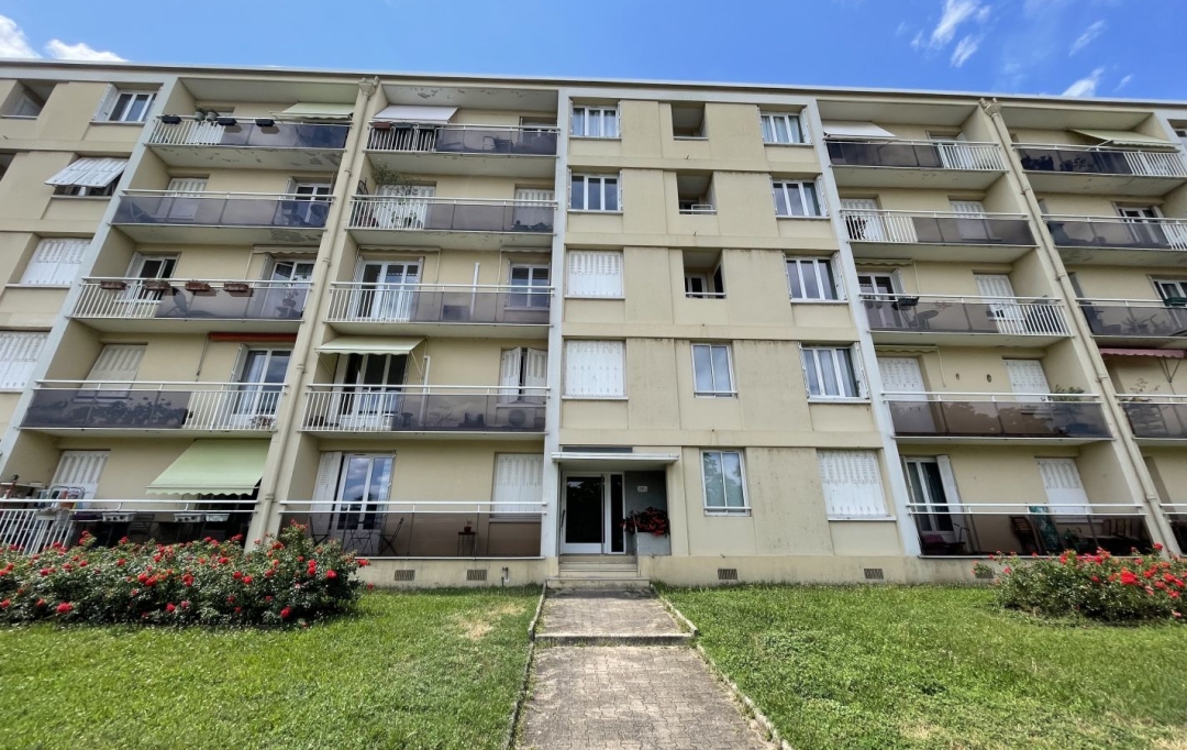 Annonces MEYZIEU : Appartement | CALUIRE-ET-CUIRE (69300) | 58 m2 | 895 € 