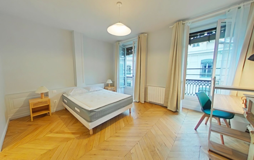 Annonces MEYZIEU : Appartement | LYON (69001) | 133 m2 | 2 600 € 