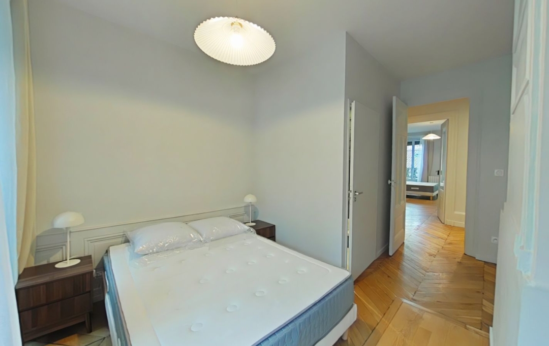 Annonces MEYZIEU : Appartement | LYON (69001) | 133 m2 | 2 600 € 