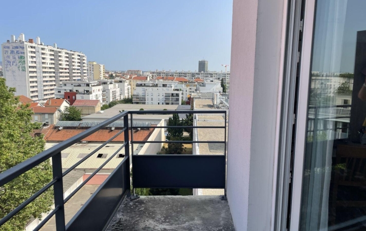  Annonces MEYZIEU Appartement | LYON (69008) | 24 m2 | 95 000 € 